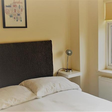 Swindon Old Town Duplex - Entercloud9Sa Apartment Luaran gambar